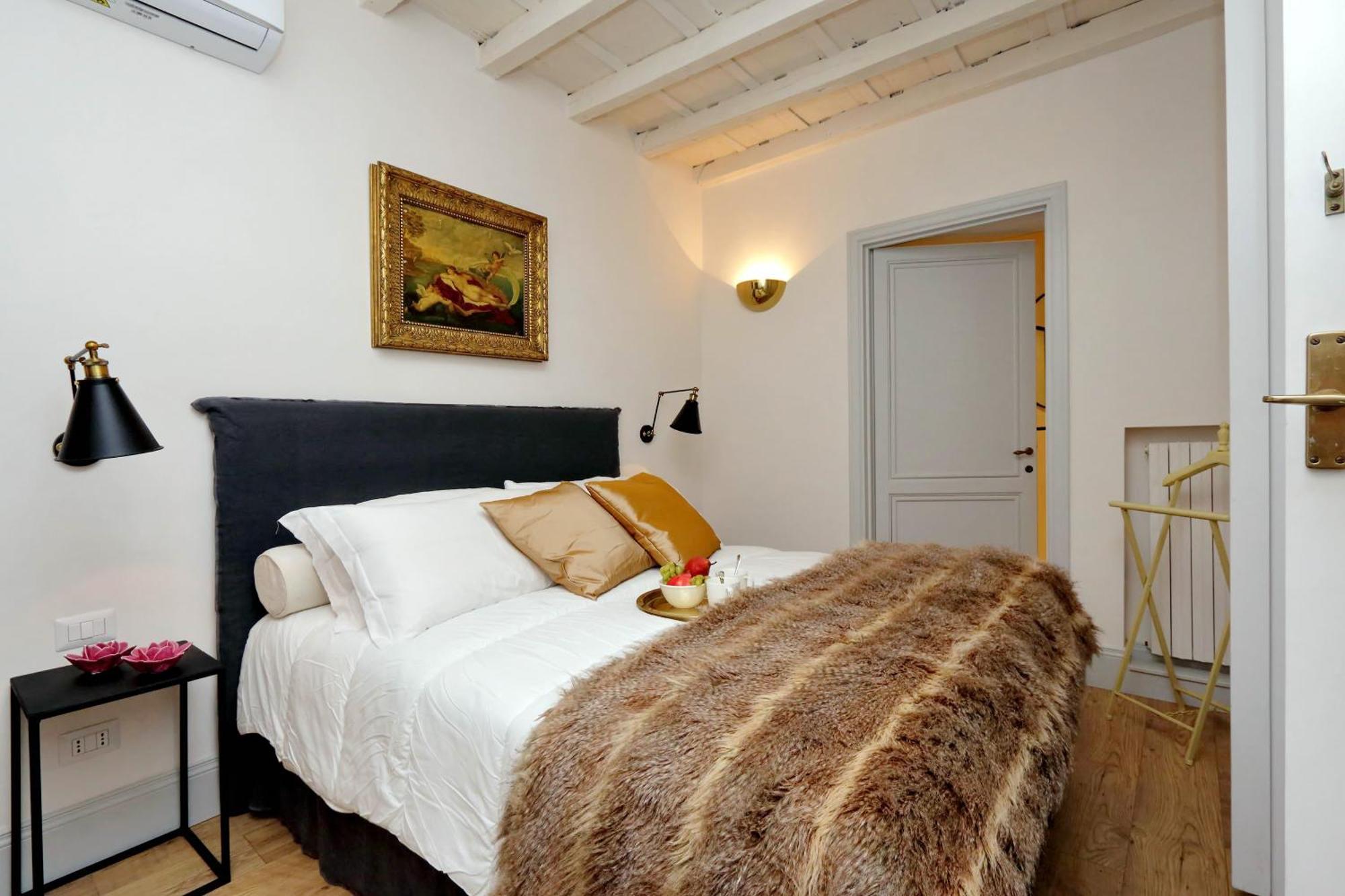Luxury Charme Between Pantheon And Spanish Steps Рим Екстер'єр фото