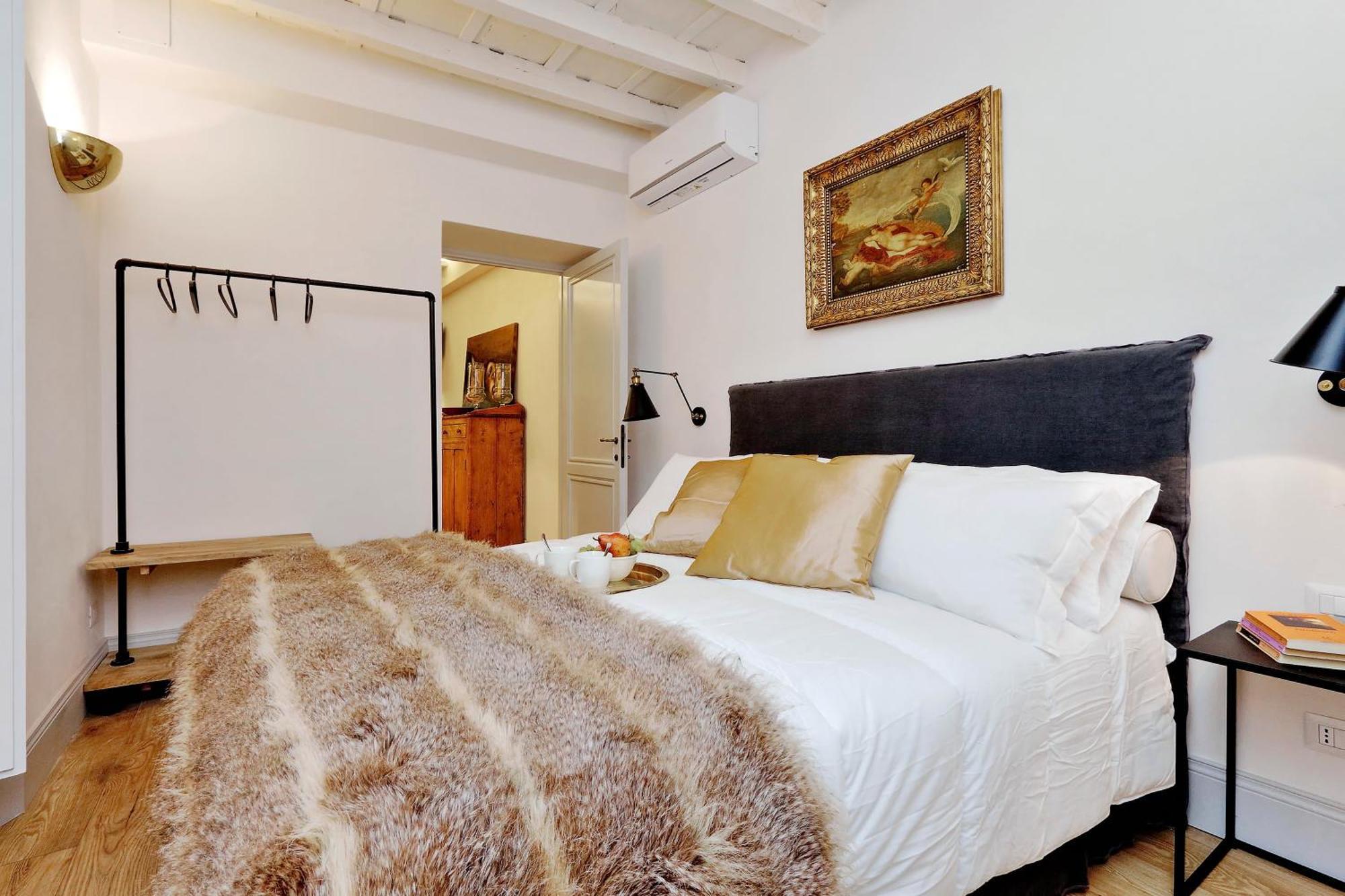 Luxury Charme Between Pantheon And Spanish Steps Рим Екстер'єр фото